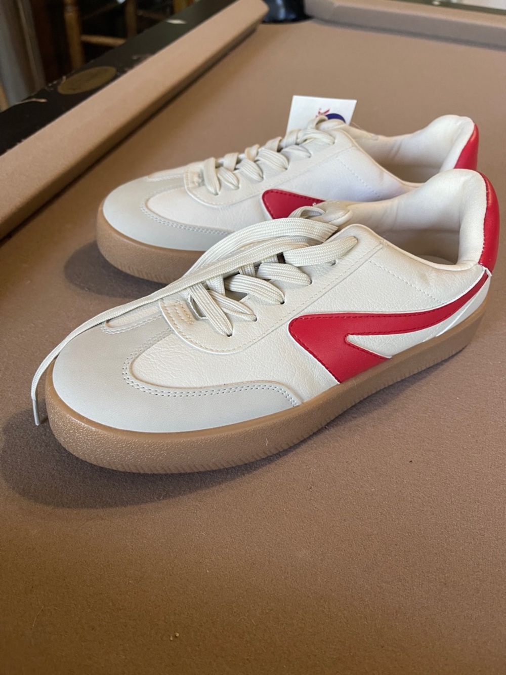NWT dv by Dolce Vita Cream & Red Retro-Style Leather Sneakers